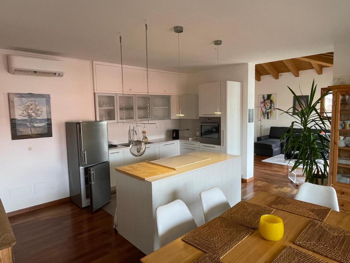 Apartment Claudia Muggia Exterior photo